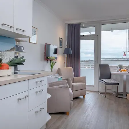 Mitten In Mit Balkon Westerland