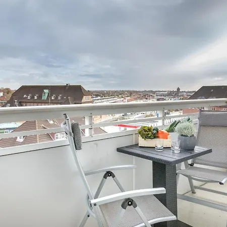 Mitten In Mit Balkon
