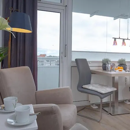 Apartment Mitten In Mit Balkon